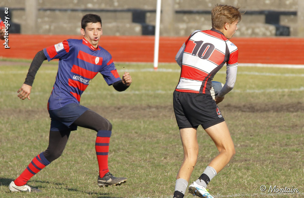 161015U18_079_70d26072