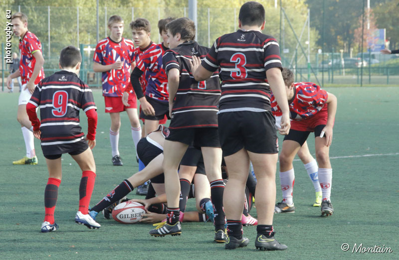 161022U16_074_7D110443