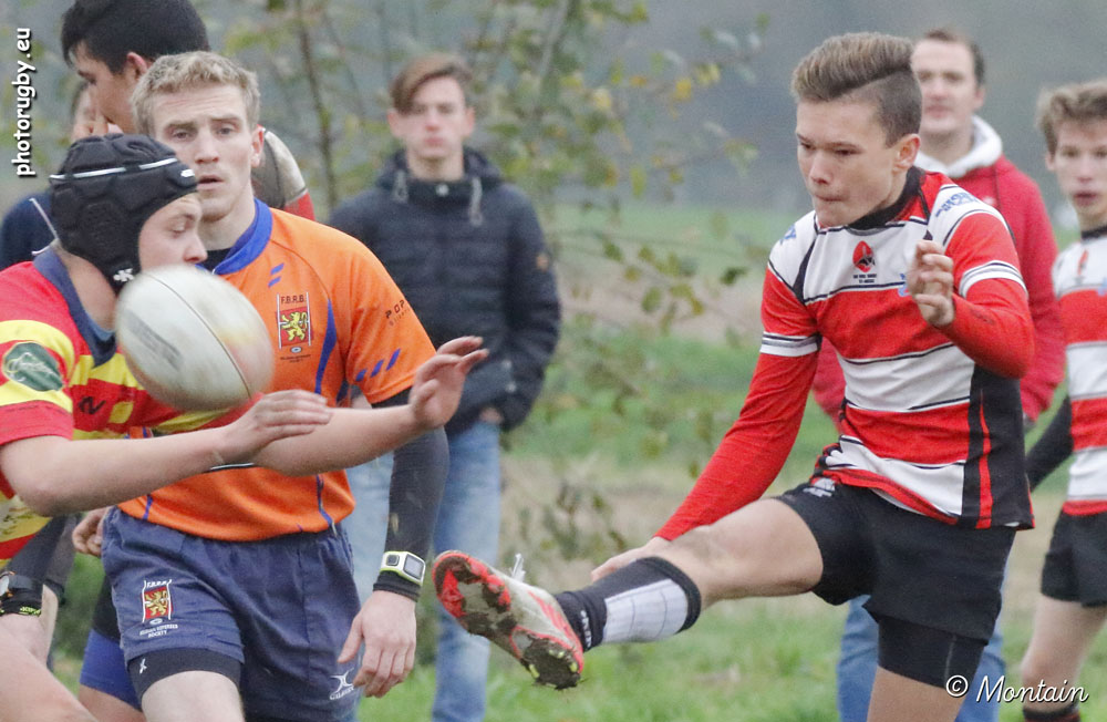 161126U18_122_7D112904